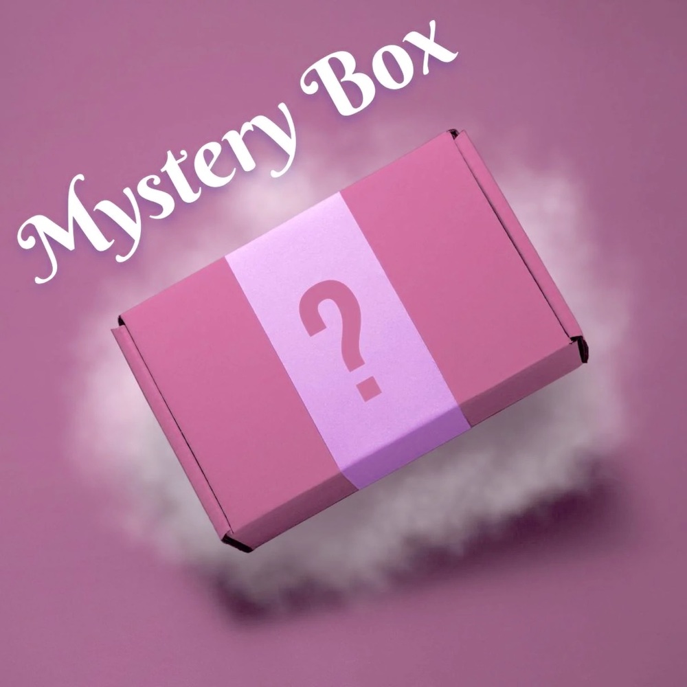 Small Tops Mystery Box